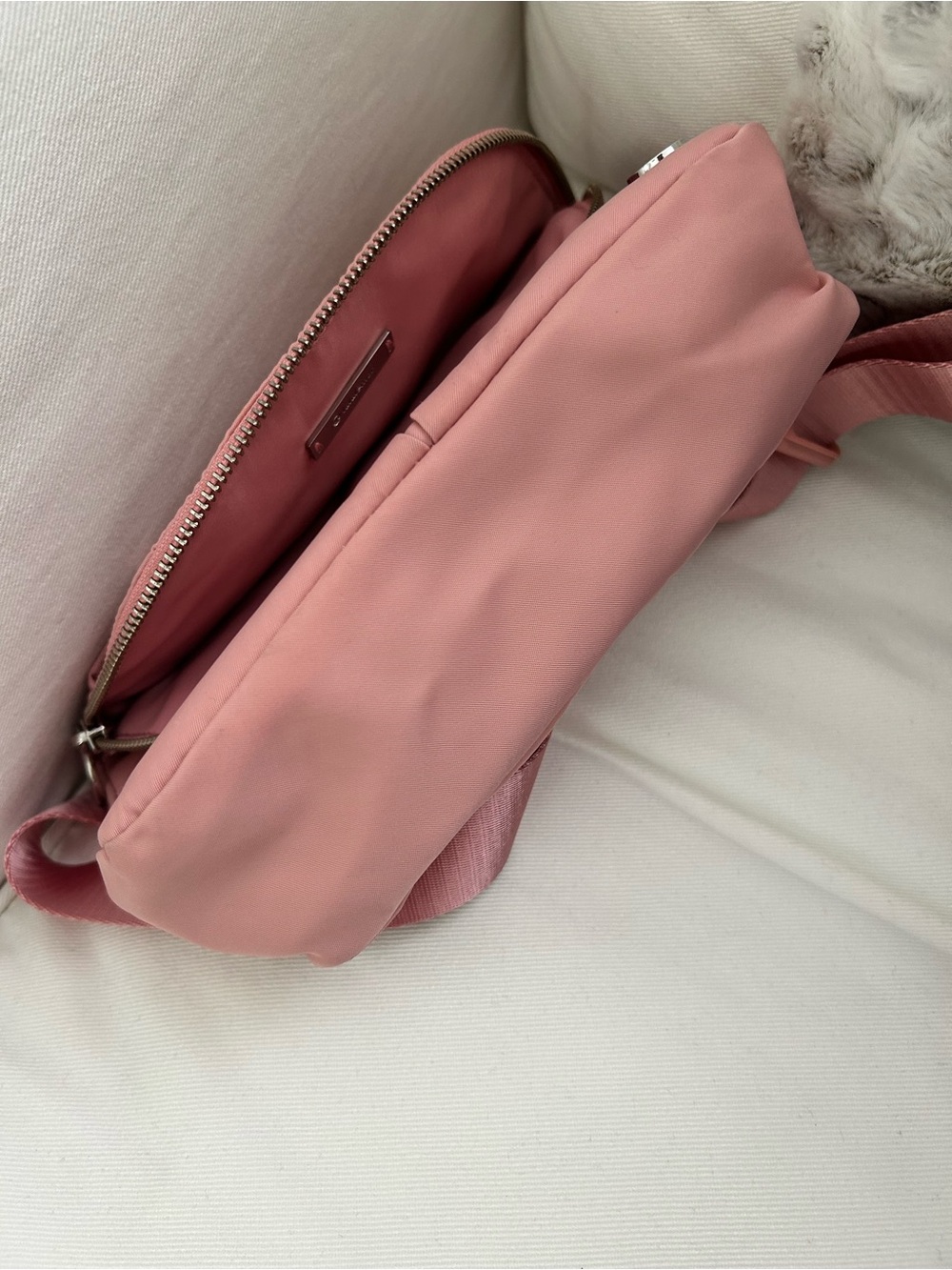 lululemon athletica Festival Bag 3L - Picture 7 of 13